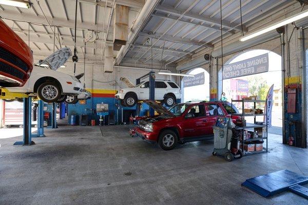 AAMCO Mesa Service bays