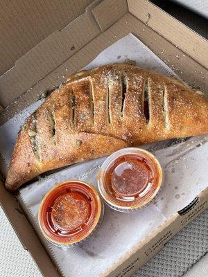 Deluxe Calzone - Regular