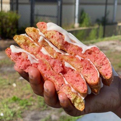 Strawberry Lemonade Cookies