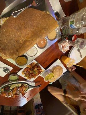 Muttai Dosa (Egg Dosa), Mango Lassi, Chicken Tikka, Poori Kilangu