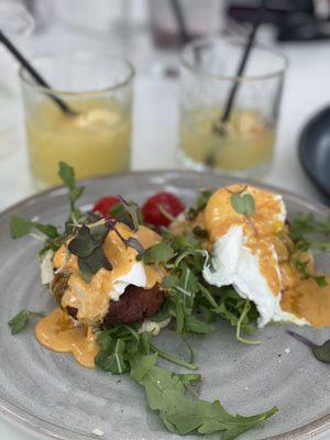 Crab cake eggs Benedict