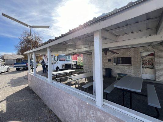 Nice covered outdoor dining area