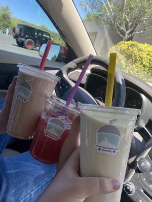 Strawberry banana protein shake, starburst tea, lemon poppyseed shake