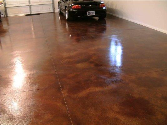 Stain & Seal:

Concrete Stain is ideal for protecting and enhancing exterior & interior concrete surfaces including patios, w...