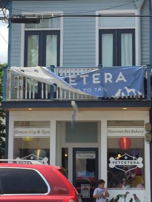 Petcetera Store front