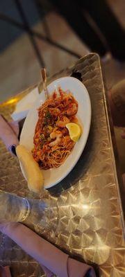 Spicy shrimp linguine