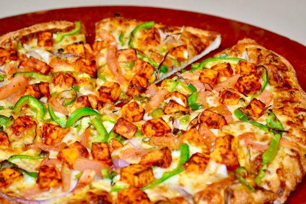 Chili paneer Pizza