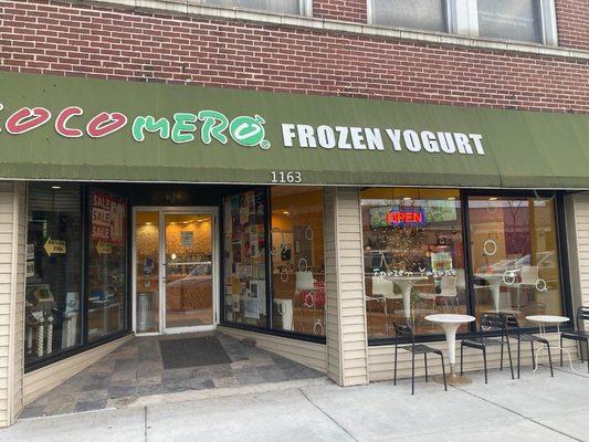 Cocomero Frozen Yogurt