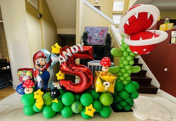 Super Mario Bday Balloon Theme