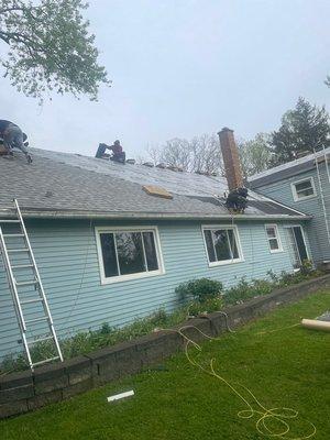 Roofing in Hamburg NY. Call Pacifico Contracting for your free estimate. Mention Yelp and save $500