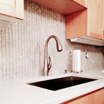 marble mosaic backsplash - looks awesome!