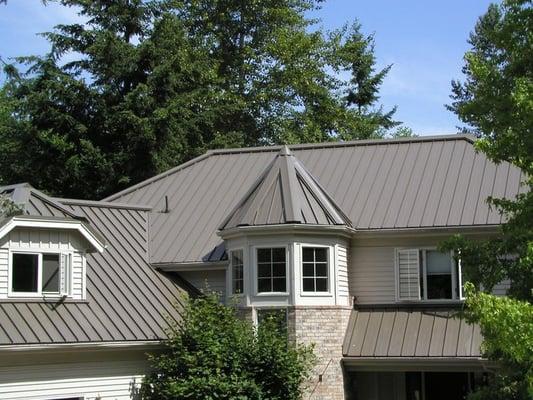 A quality metal roof is great in our Pacific Northwest Weather, including higher elevations that get more snow. Ask us about the options!