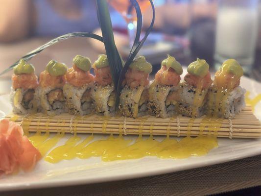 Mango sushi roll