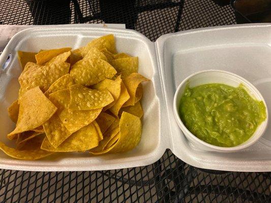 Guacamole and chips