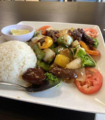 C6. Shaken Beef Rice Plate