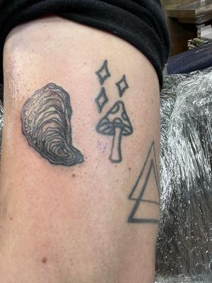 Oyster tattooed at Fenix