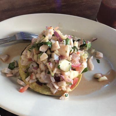 Tostada de ceviche de pescado