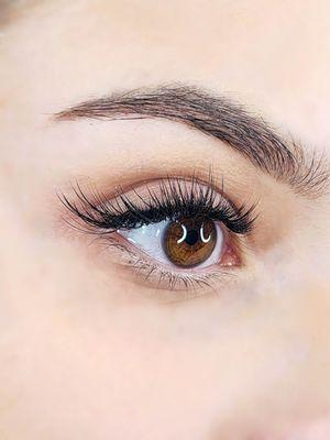 Creative Volume eyelash extensions