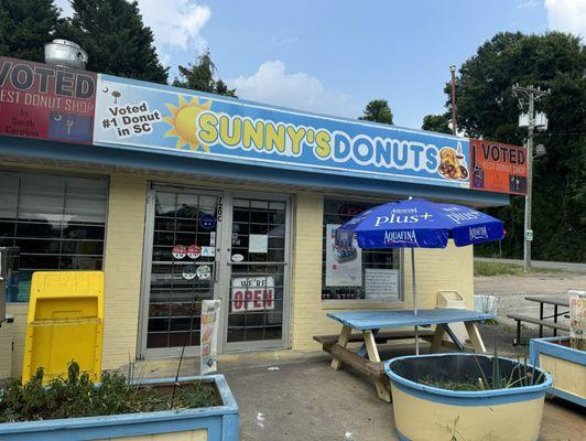 Sunny's Donuts