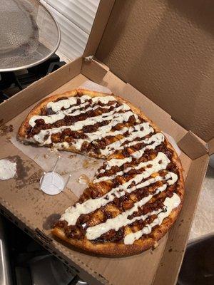 Bbq buffalo chicken pizza