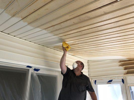 Cleaning a ceiling 35years of nicotine