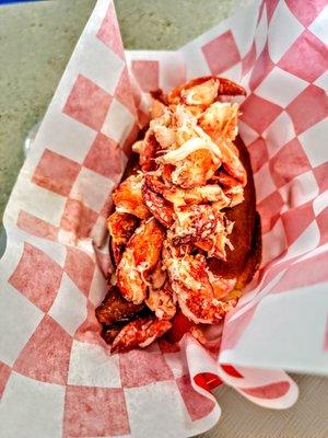 Portland (BLT) - contains 6oz of Lobster sweet claw meat which had just enough Mayo to add flaver