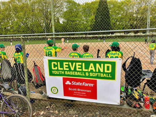 Scott Brennan State Farm insurance agent Portland, OR sponsored youth baseball and softball team