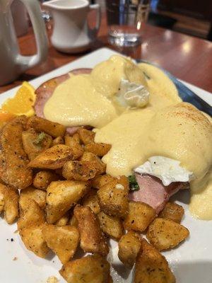 Traditional Eggs Benedict - delicious