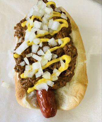 Chili dog "coney" with onions