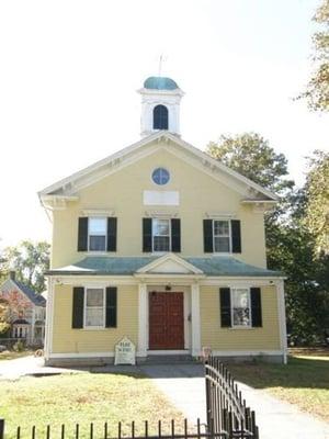 Our historic site, built in 1832, provides students with fine art classroom space, woodworking shop and a sewing room.