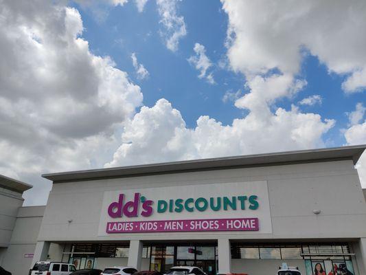 dd's DISCOUNTS