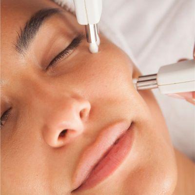 A unique combination of microdermabrasion, microcurrent, and oxygen-infused therapy to refine, lift, and tone your skin.