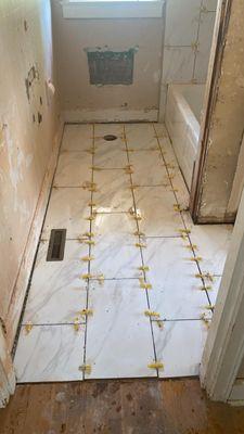 I do all types of ceramic floors and bathrooms, very good work