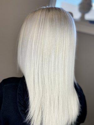 Bleach and tone platinum color