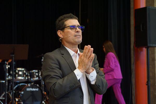 Pastor Daniel Hernandez