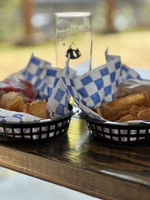 Sandwich, beer, and potato chip specials.