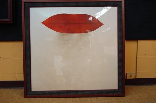 Framed lips