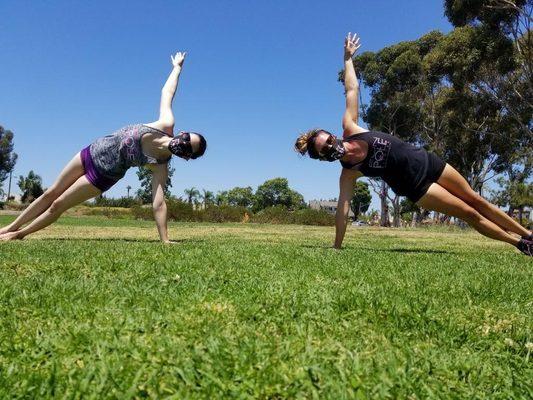 Conditioning class in the sun with Kim and Kaitlyn