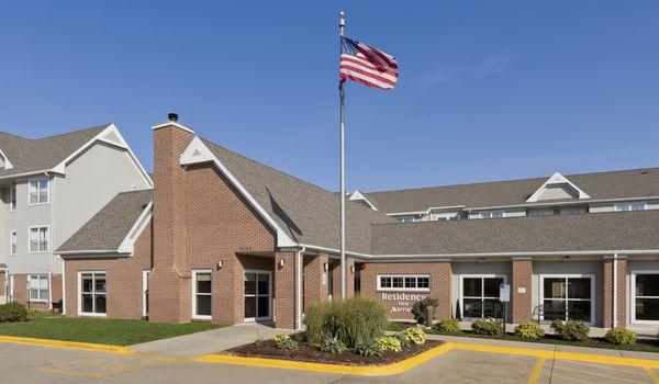 Exterior | Residence Inn Madison East