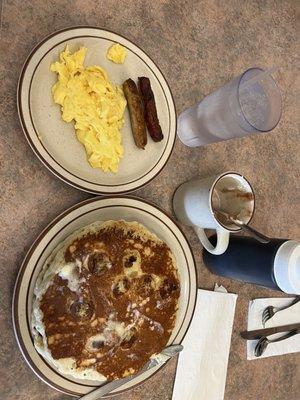 Banana Pancakes, Two Eggs Scramble, Sausage Links and the best hot chocolate I've had in the USA!