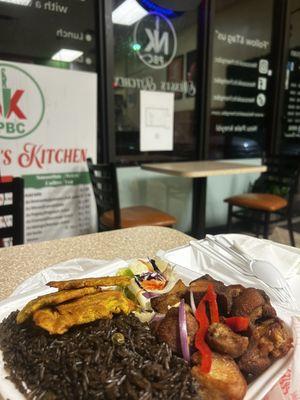 griot (fried pork) with black rice and the plantains