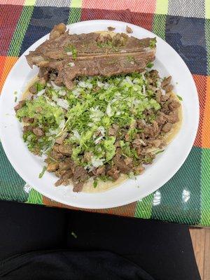 Tacos de costillas