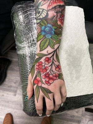 Custom, freehanded half sleeve by Mystyk