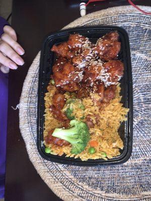 SESAME CHICKEN W VEG FRIED RICE