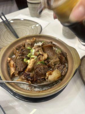 Beef brisket clay pot