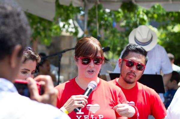 Explaining the dish to the judges