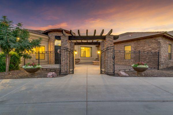 Arizona Assisted Living Cover Photo to Entrance April 2020