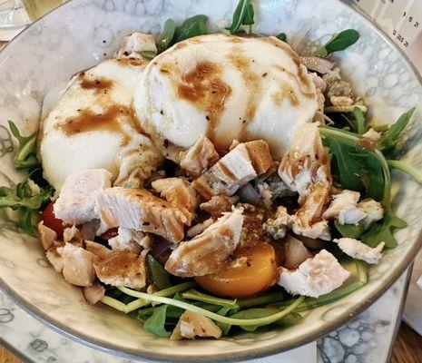 Arugula salad with chicken - best food I've ever had at a US airport