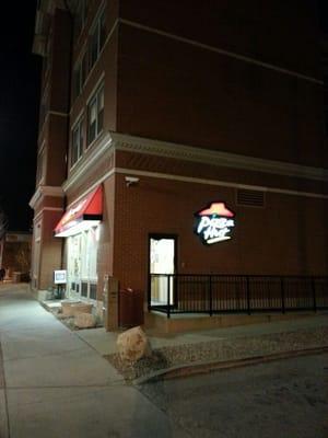 Pizza Hut on Broadway