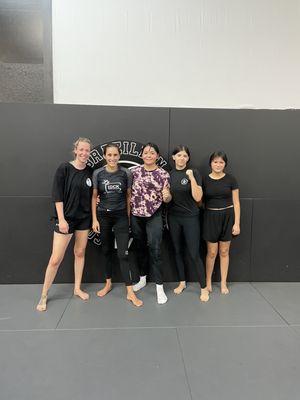 Grappling girls!